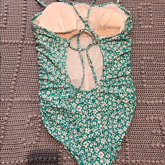 Kona sol one piece - Picture 2 of 2